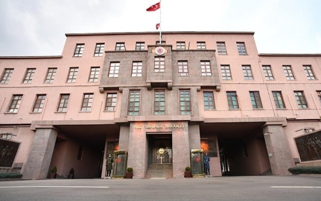 Türkiyə hava məkanını pozan PUA-nı vurdu