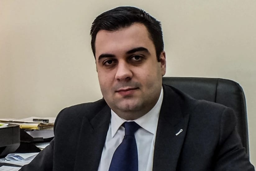 Rumıniyanın sabiq nəqliyyat naziri korrupsiya ittihamı ilə saxlanılıb