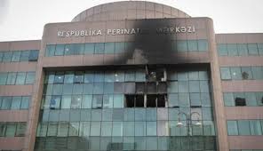 Perinatal Mərkəzdə 7 körpənin öldüyü yanğınla bağlı məhkəmə davam etdirilib