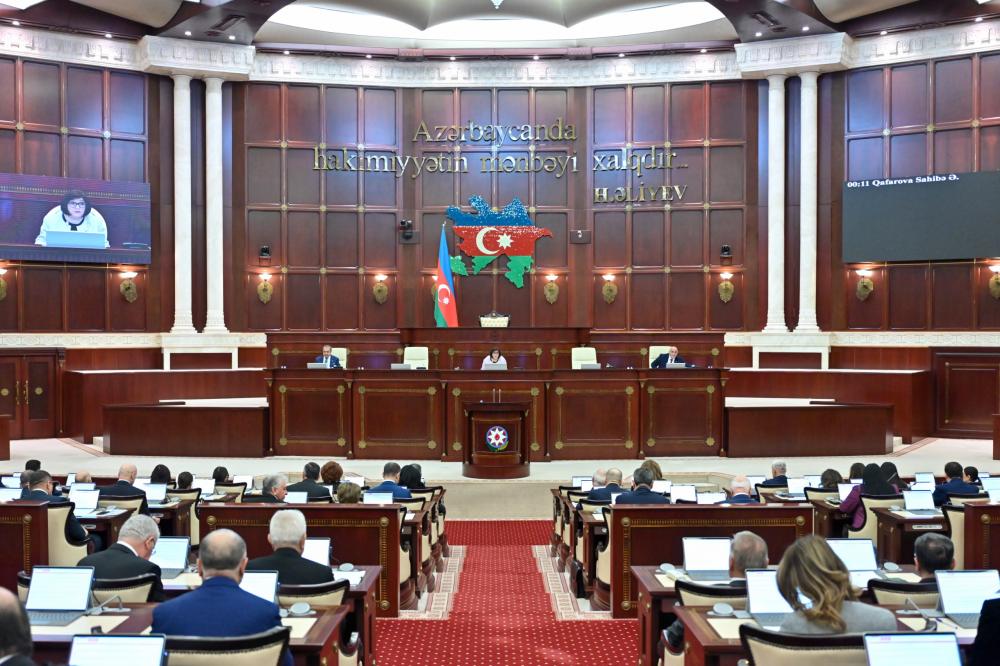 Milli Məclisin plenar iclası başlayıb, Amnistiya aktı müzakirə olunacaq