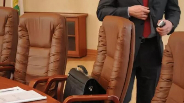 22 xəstəxana direktoru işdən çıxarıldı - BU SƏBƏBƏ GÖRƏ