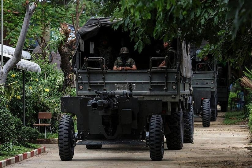 Tailand Kamboca ilə sərhəddə şiddətli döyüşlərin davam etdiyini bildirib