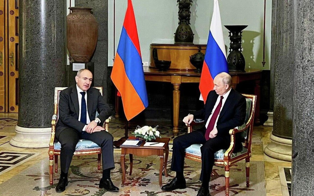 Paşinyan İrəvan və Bakıya dəstəyə görə Putinə təşəkkür etdi