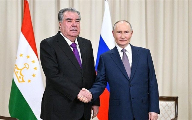 Putin məktəblinin ölümünə görə Rahmona başsağlığı verdi