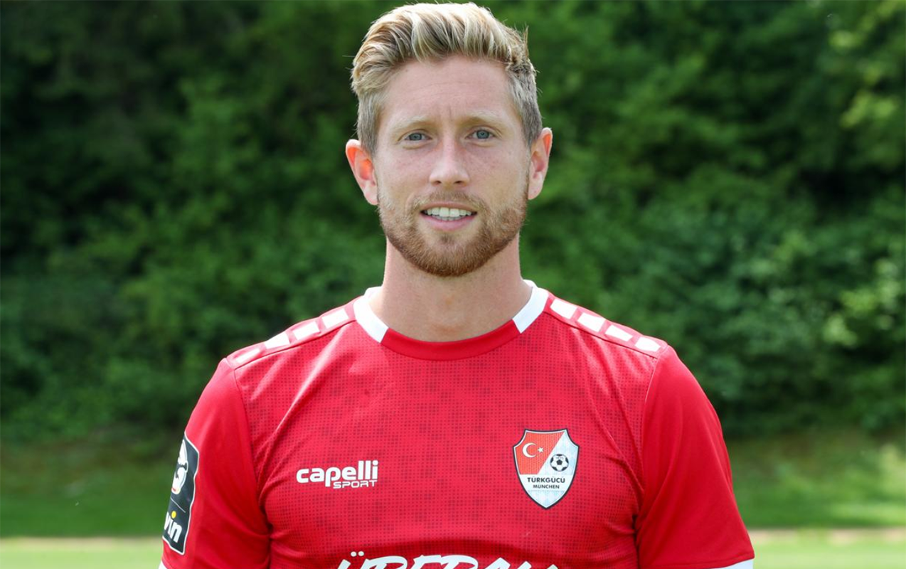 Almaniyalı futbolçu qəzada öldü