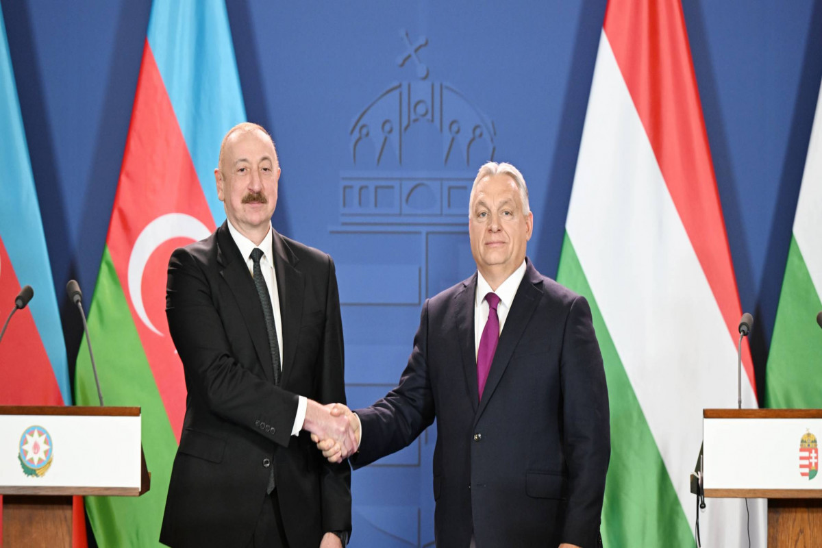 Viktor Orban Prezidenti təbrik edib