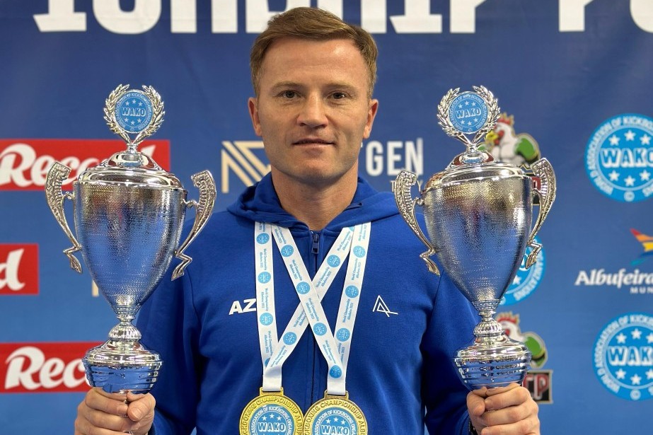 Prezident Eduard Məmmədovu mükafatlandırdı