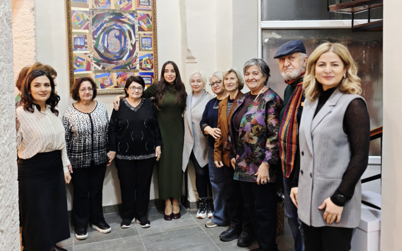 Leyla Əliyeva “YAŞA” Mərkəzində yaşlı nəslin nümayəndələri ilə görüşdü - FOTOLAR