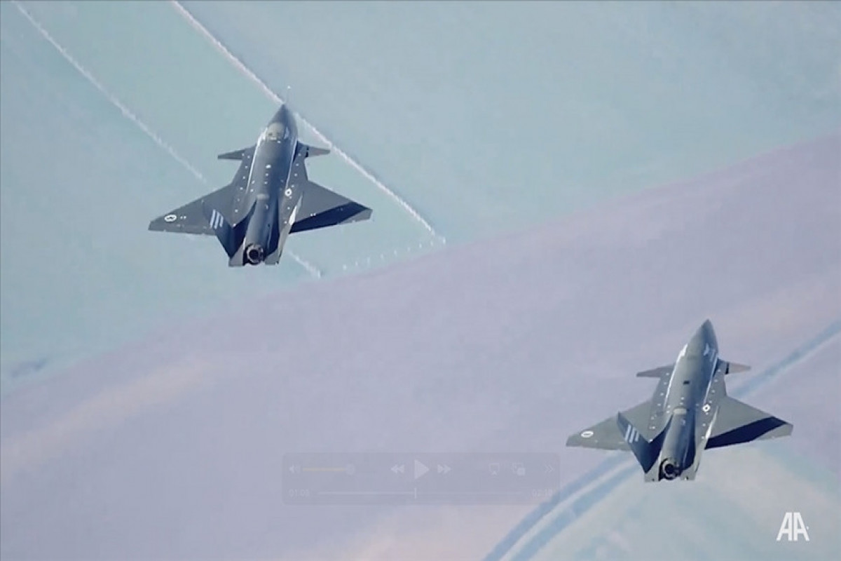 Dünyada ilk dəfə iki pilotsuz döyüş təyyarə avtonom şəkildə uçub