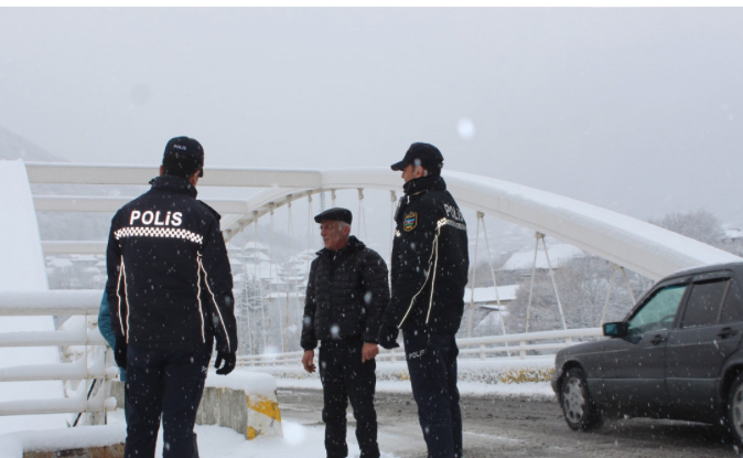 DİN əməkdaşları hava şəraiti ilə əlaqədar gücləndirilmiş rejimdə xidmət aparırlar