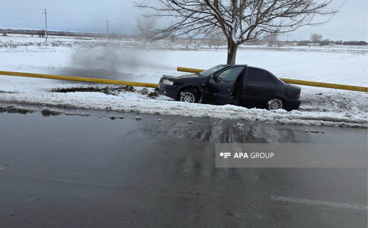 Naxçıvanda minik avtomobilinin qaz xəttinə çırpılıb - FOTO