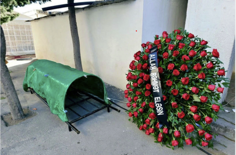 Bakıda məktəbli öldü - FOTO