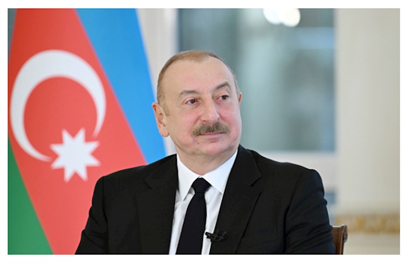 Prezident İlham Əliyev Dünya Azərbaycanlıların Həmrəyliyi Günü və Yeni il münasibətilə paylaşım edib