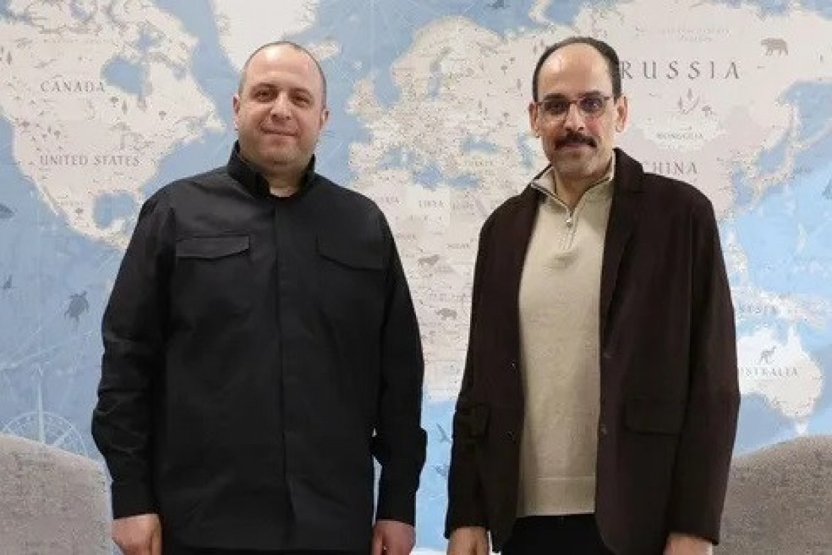 İbrahim Kalın Rustem Umerovla əsir mübadiləsini müzakirə edib