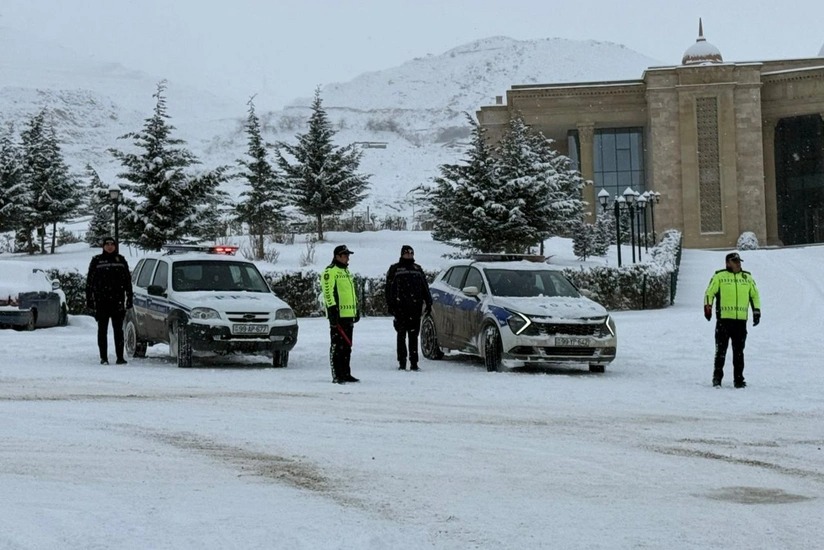 Havaya görə qərb bölgəsində avtomobil yollarında hərəkət çətinləşib