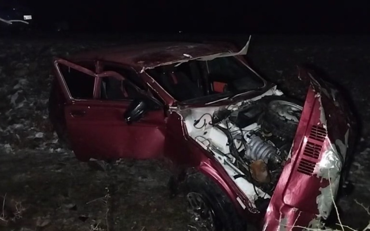 Oğuzda maşın aşdı, sürücü ağır xəsarət aldı