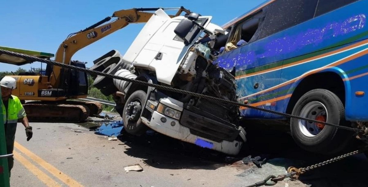 Braziliyada dəhşətli avtobus qəzası: Çox sayda ölən var