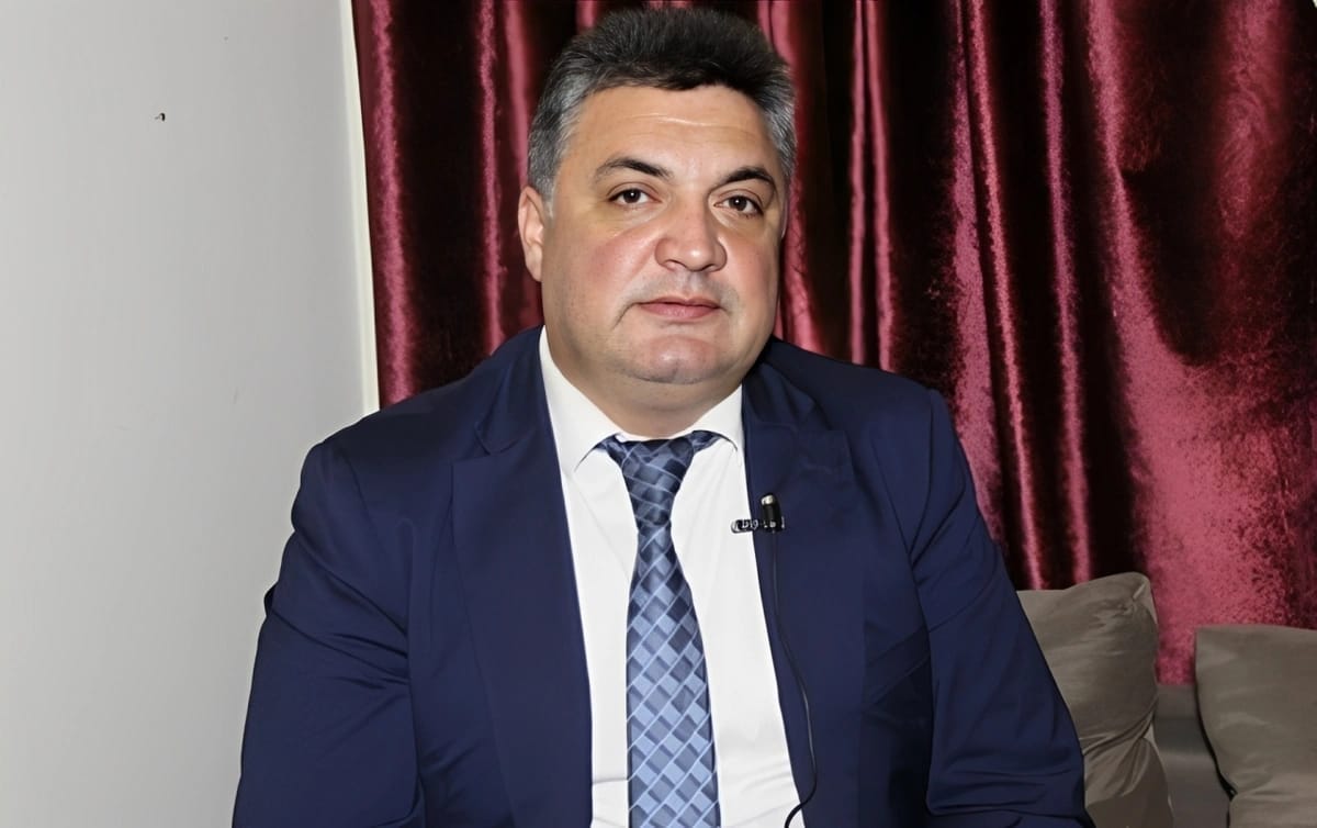 Ağır qəzaya düşən şəxslər məşhur meyxanaçı Namiq Mənanın qızı, kürəkəni və nəvəsi imiş