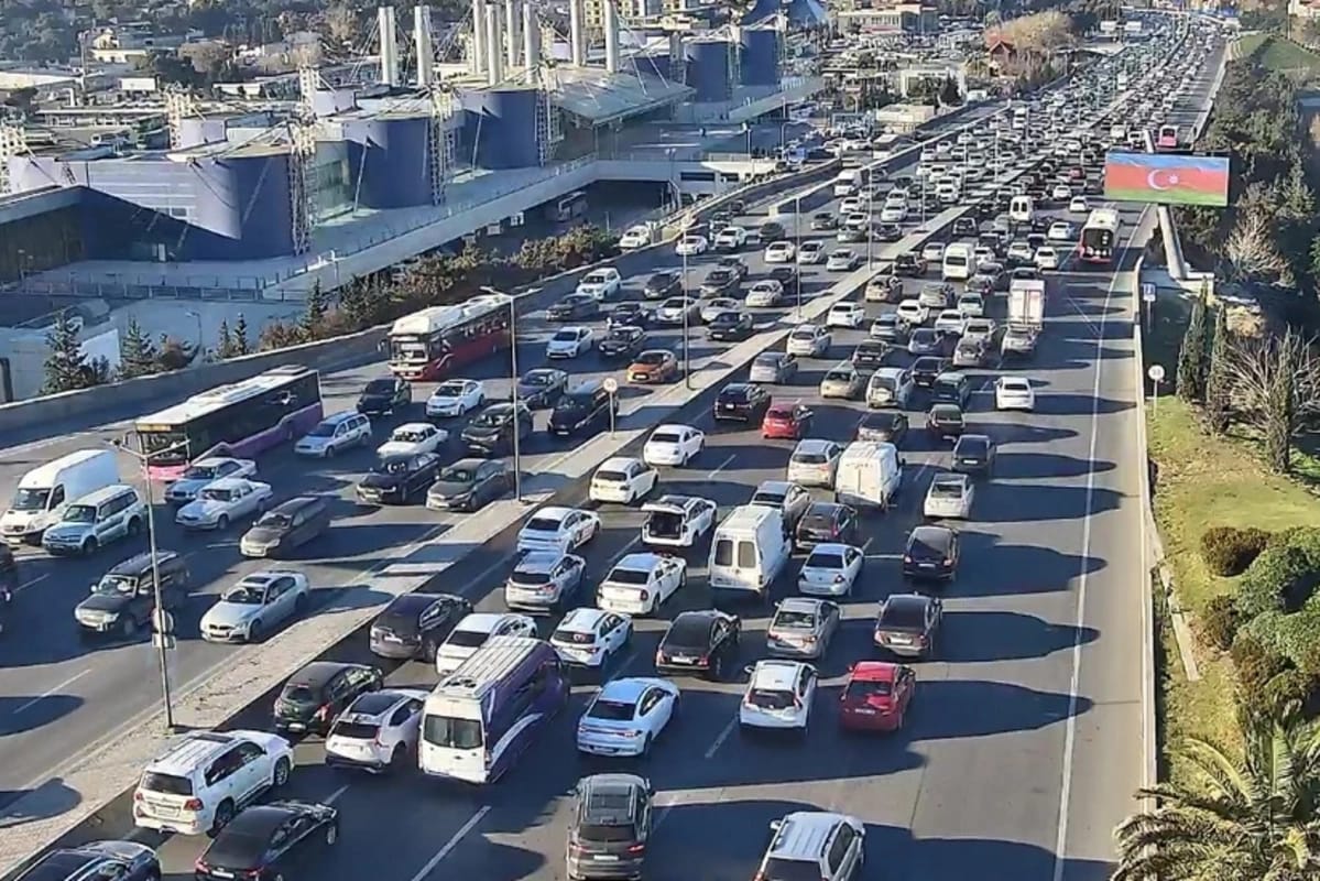 Bakıda sıxlıq olan yolların SİYAHISI