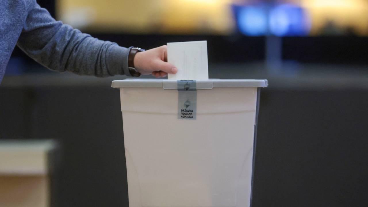 Sloveniyada seçkilər keçiriləcək - 22 martda