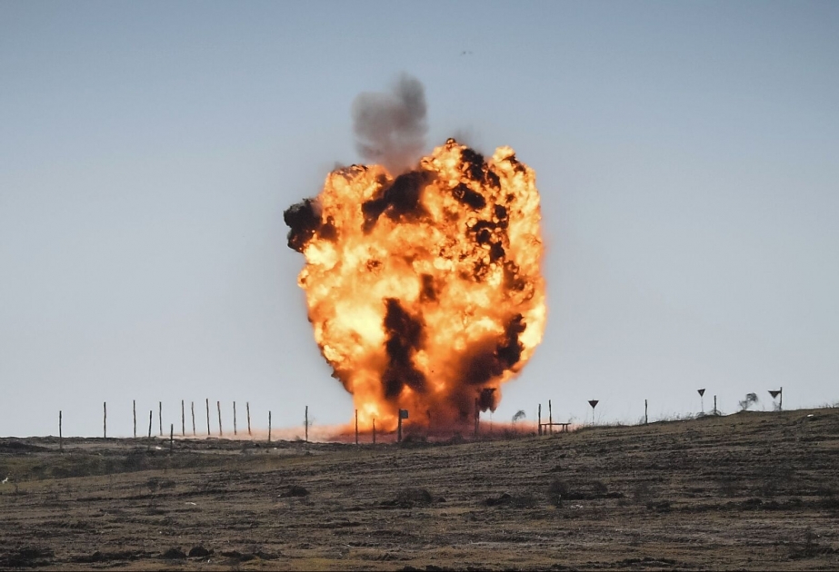 Özəl şirkətin əməkdaşı Cəbrayılda minaya düşüb yaralandı