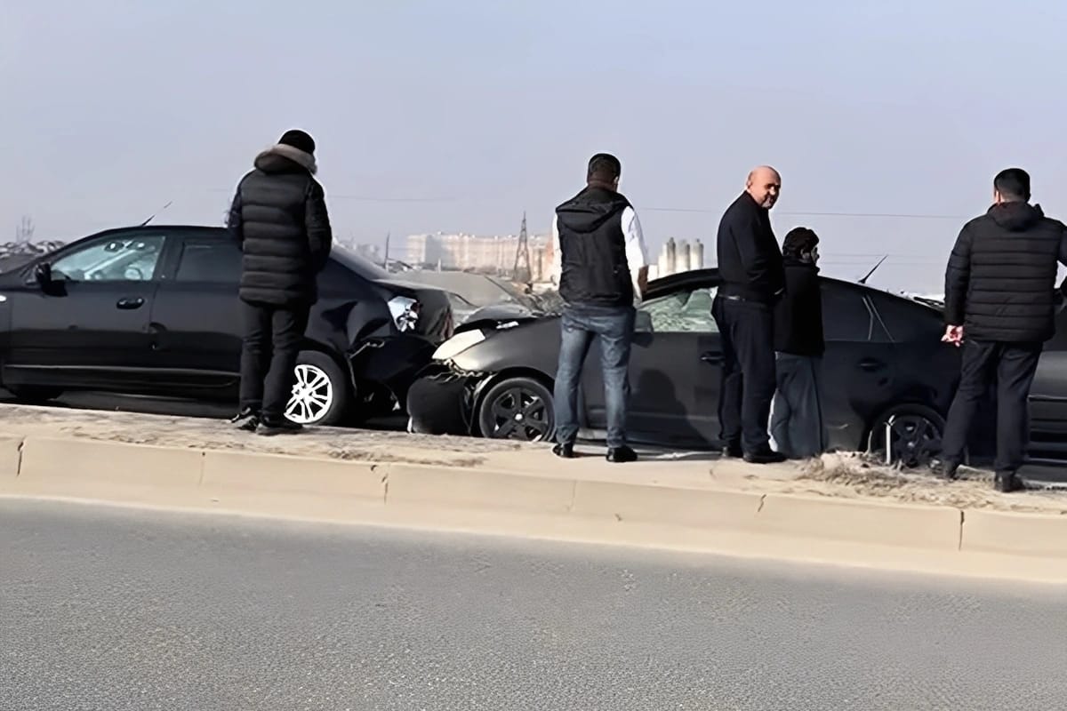 Zabratda zəncirvari qəza: Dörd avtomobil toqquşdu