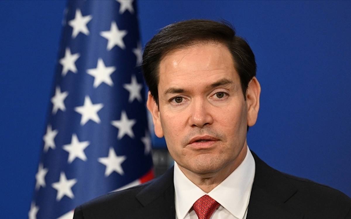 Tramp israrla Qrenlandiyanı istəyir