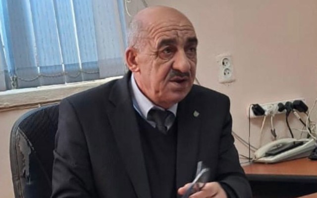 Məktəb direktoru dünyasını dəyişdi