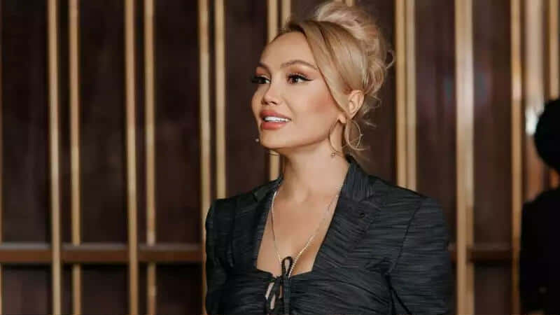 "Pullu adamların ətrafında az yaltaqlıq edin" - Nura