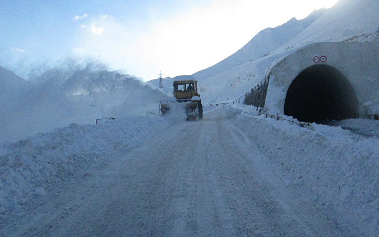 Ermənistanı Rusiyaya birləşdirən yol bağlandı