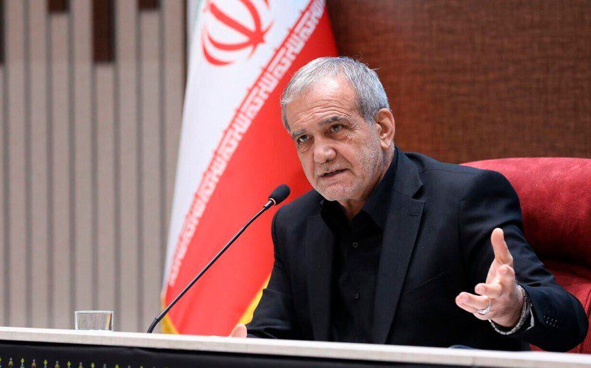 Pezeşkian ABŞ-ı etirazçıları qızışdırmaqda ittiham edib