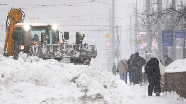 Moskvaya 56 ilin ən şiddətli qarı yağıb