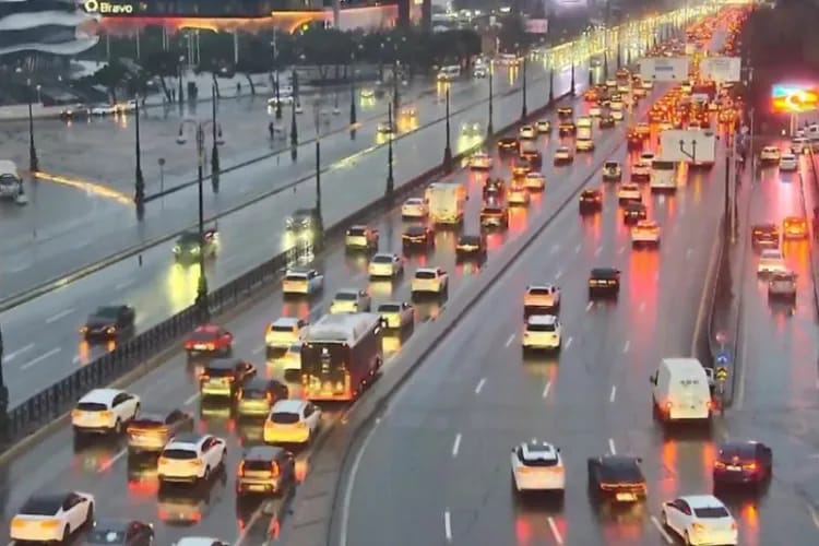 Bakıda bu yollarda sıxlıq var - SİYAHI