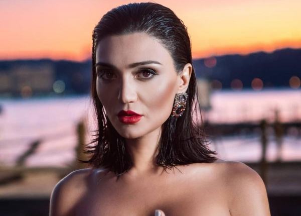 Sevinc: "Rəfiqəm sevgilimi əlimdən aldı" - VİDEO