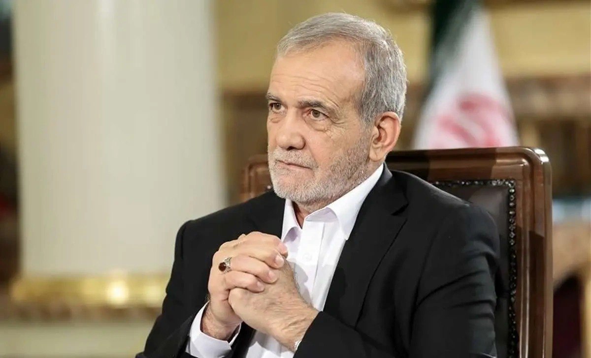 Prezident Pezeşkian: “Ölkədə hibrid müharibə gedir”