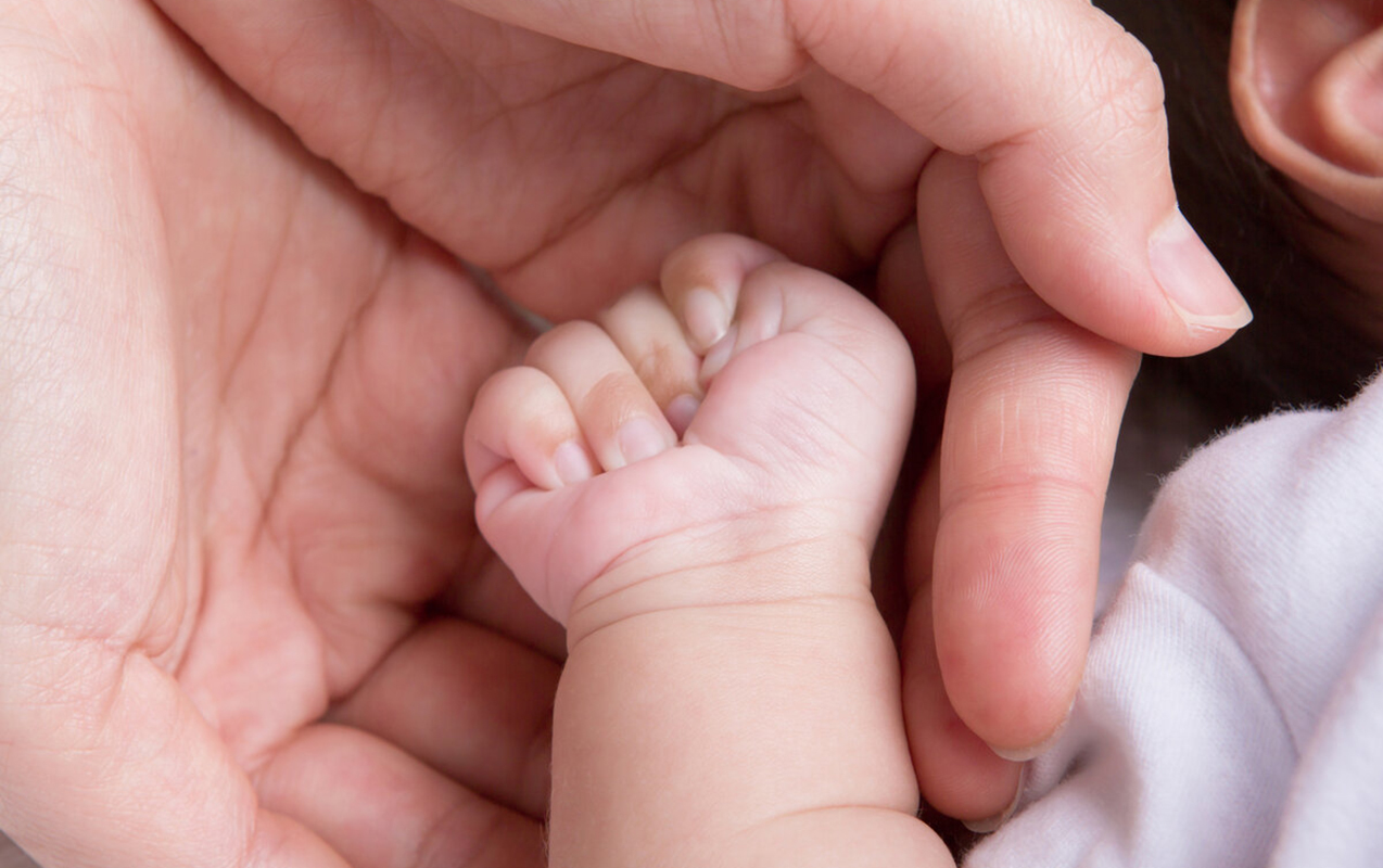 Xırdalanda 1 yaşlı körpə öldü