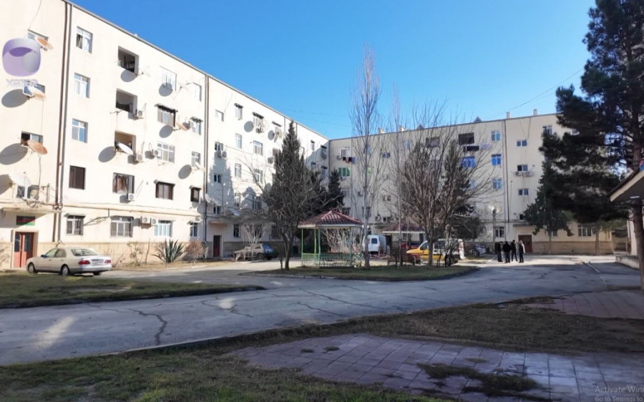 Şirvanda 55 ailənin yaşadığı binaya istilik verilmir - VİDEO