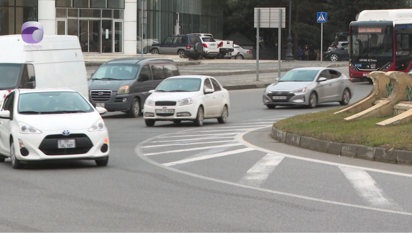 Sürücülərin DİQQƏTİNƏ - Ukrayna dairəsində bu xətlənmə cərimə yaradır - VİDEO