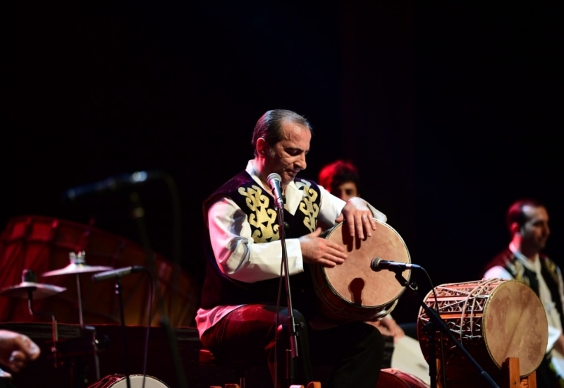 "Fonoqram ifa edənə sənətkar demək olmaz" - Xalq artisti