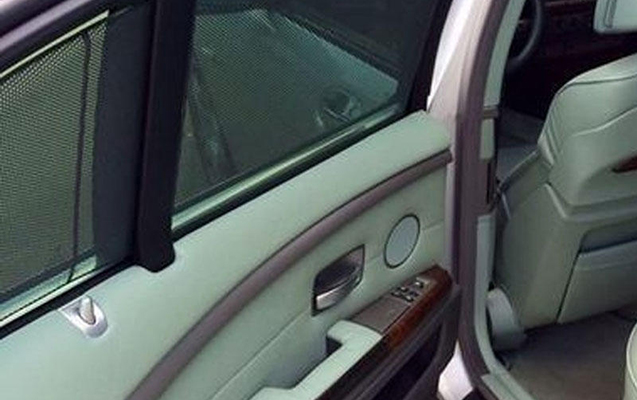 Səhhəti pisləşən məktəbli maşında öldü