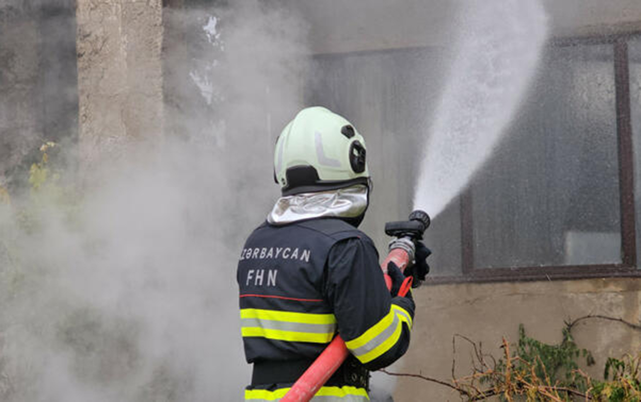 Bakıda dəhşətli yanğın - 2 nəfərin meyiti tapıldı