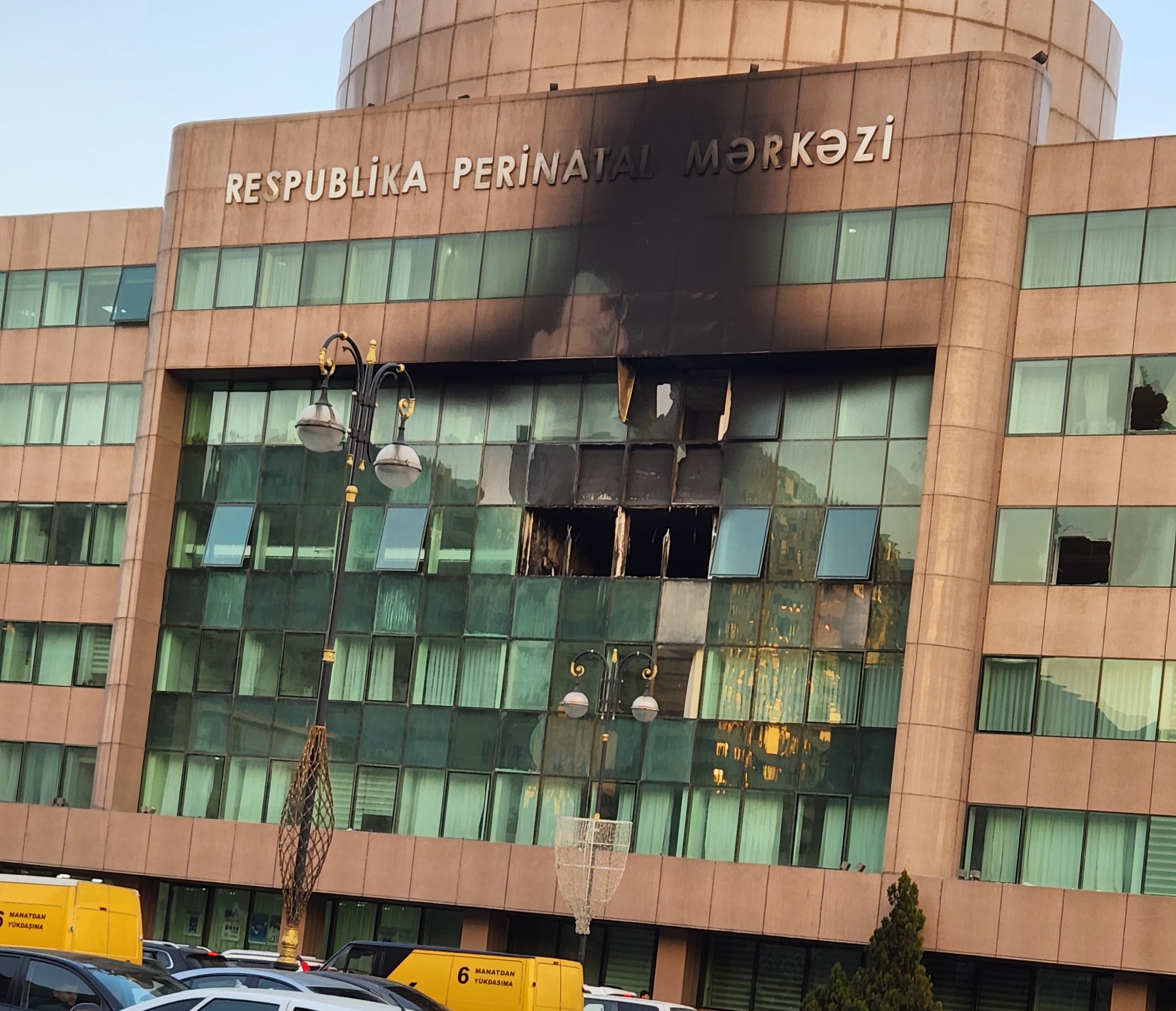 Həkimlər vəziyyəti ağır körpələrə baxmayıb – Perinatal Mərkəzdə yanğınla bağlı məhkəmə