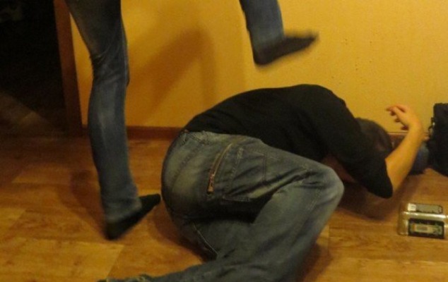 Ata və oğul evə çağırdıqları “Azəriqaz”ın əməkdaşını döyüb? - Polis araşdırır