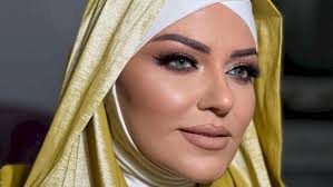 "Gözəllik prosedurlarından sonra üzüm şişdi, qorxdum"