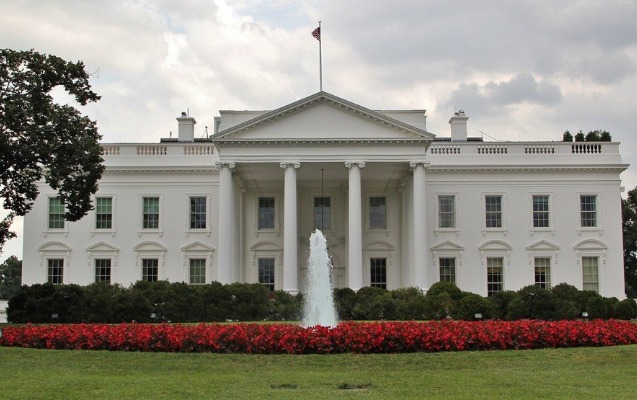 Donald Tramp Ağ Evdə Kolumbiya Prezidenti Qustavo Petronu qəbul edib