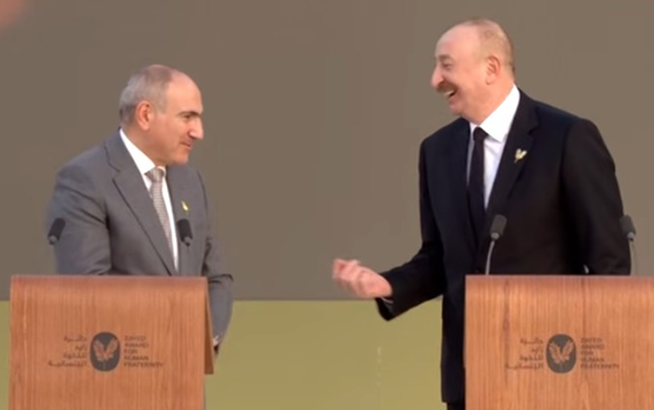Prezident Paşinyanla zarafatlaşdı - “İlk kim çıxış edəcək?” - VİDEO