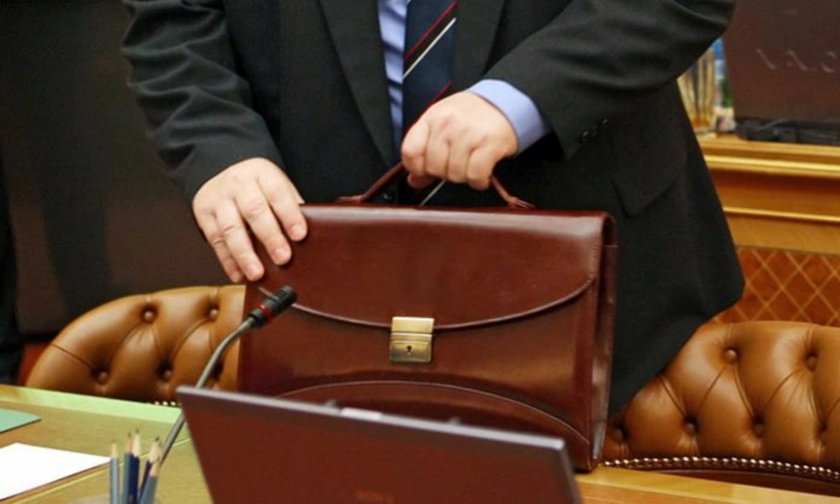 Qazaxda sərxoş vəziyyətdə qəza törədən icra başçısının köməkçisi vəzifəsindən azad olundu