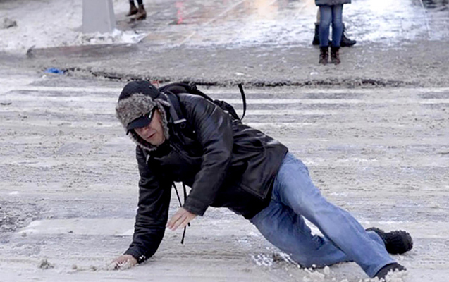 Bakıda güclü külək ölümə səbəb oldu