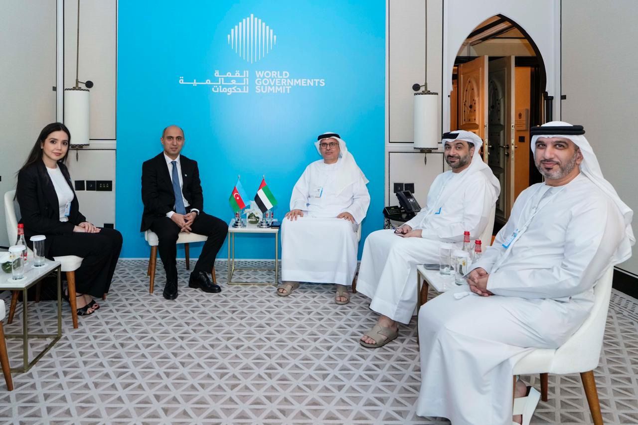 Emin Əmrullayev BƏƏ-də bir sıra görüşlər keçirdi