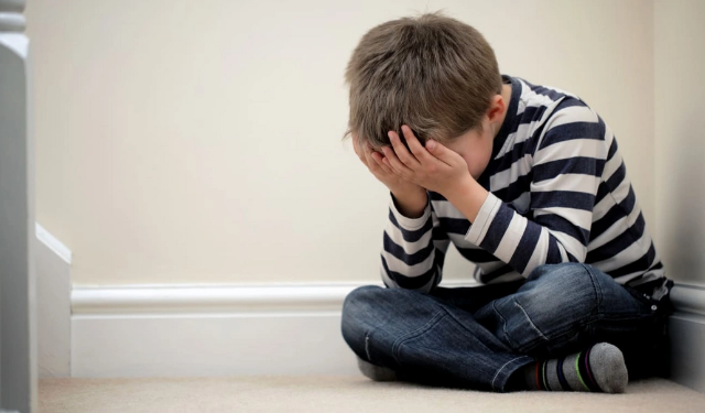 Bakıda ana sevgilisi ilə birlikdə azyaşlı oğluna işgəncə verdi